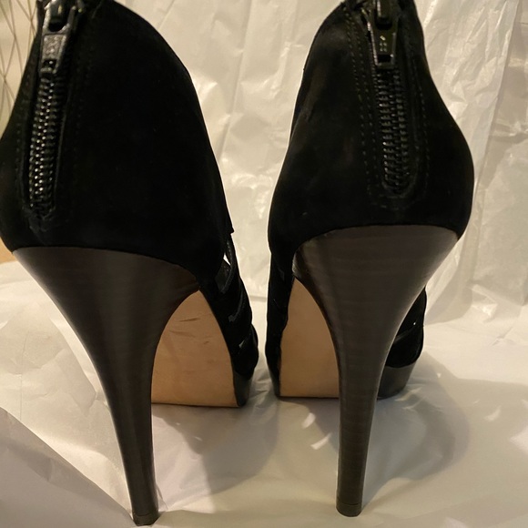 Stuart Weitzman Saxony Platform Sandal Black - Picture 4 of 8